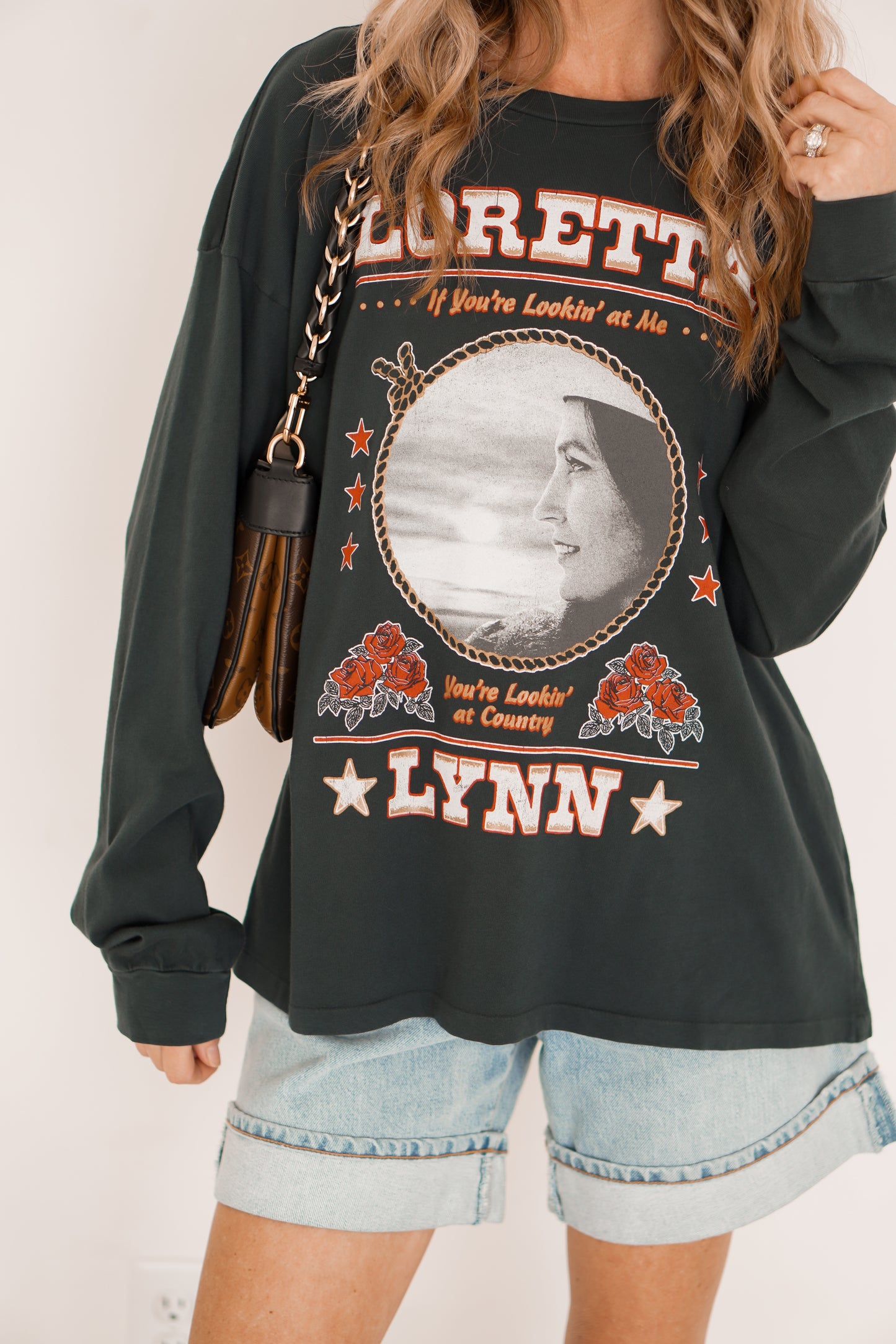 DAYDREAMER Lookin' At Country Loretta Lynn Long Sleeve