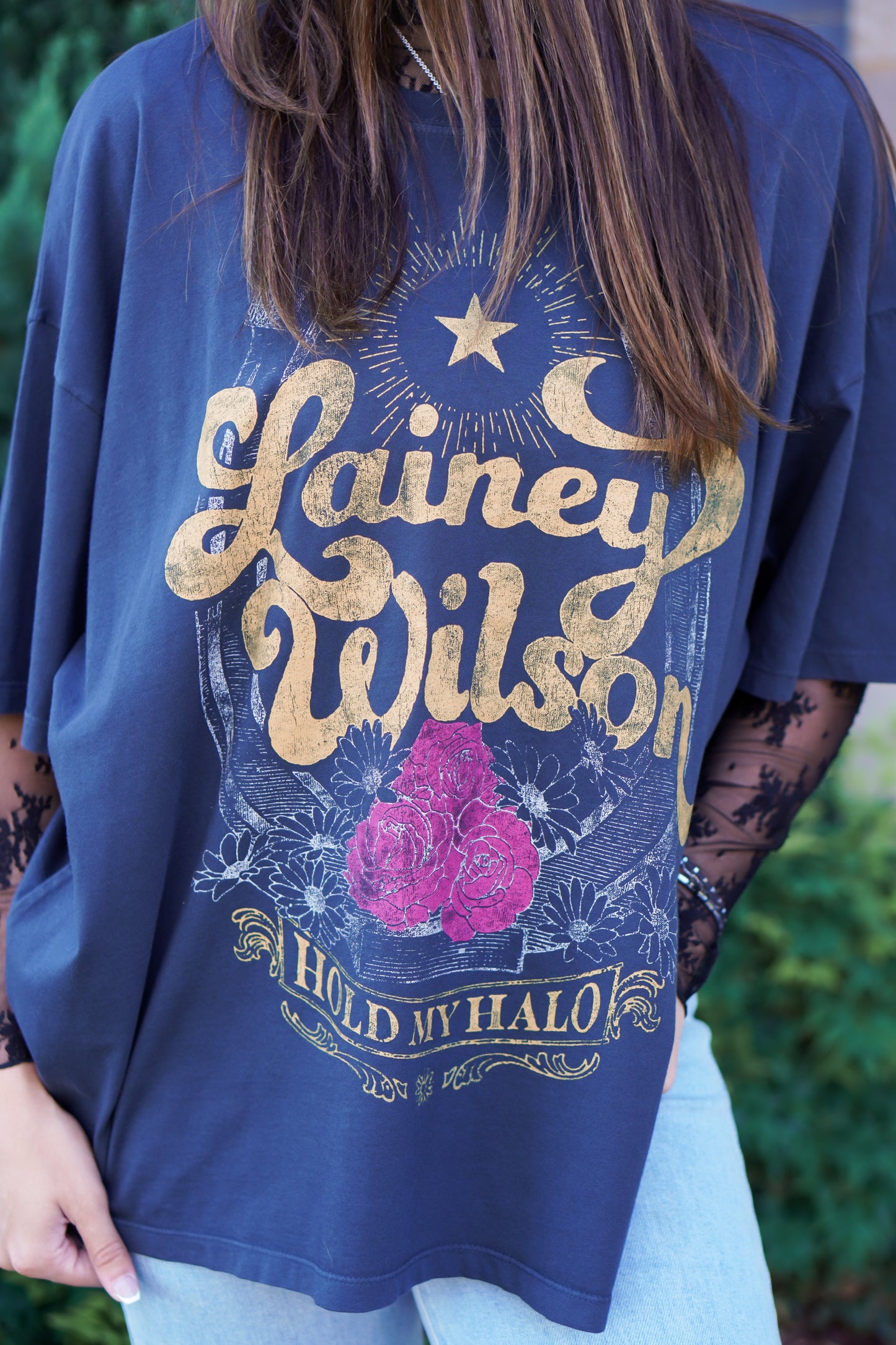 DAYDREAMER Lainey Wilson Bell Bottom County Tee